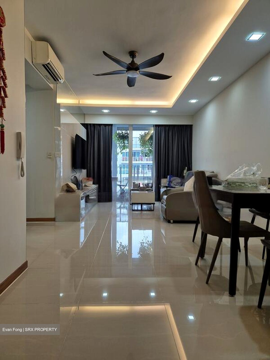 1 Canberra (D27), Condominium #536930411